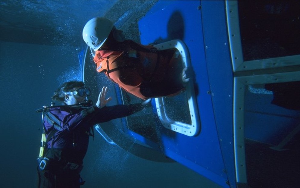 Curso de Huet - Aquecimento do setor offshore impulsiona busca por qualificação em Macaé - Foto: Divulgação Curso Huet LIGHTHOUSE Treinamentos - Aquecimento do setor offshore impulsiona busca por qualificação em Macaé