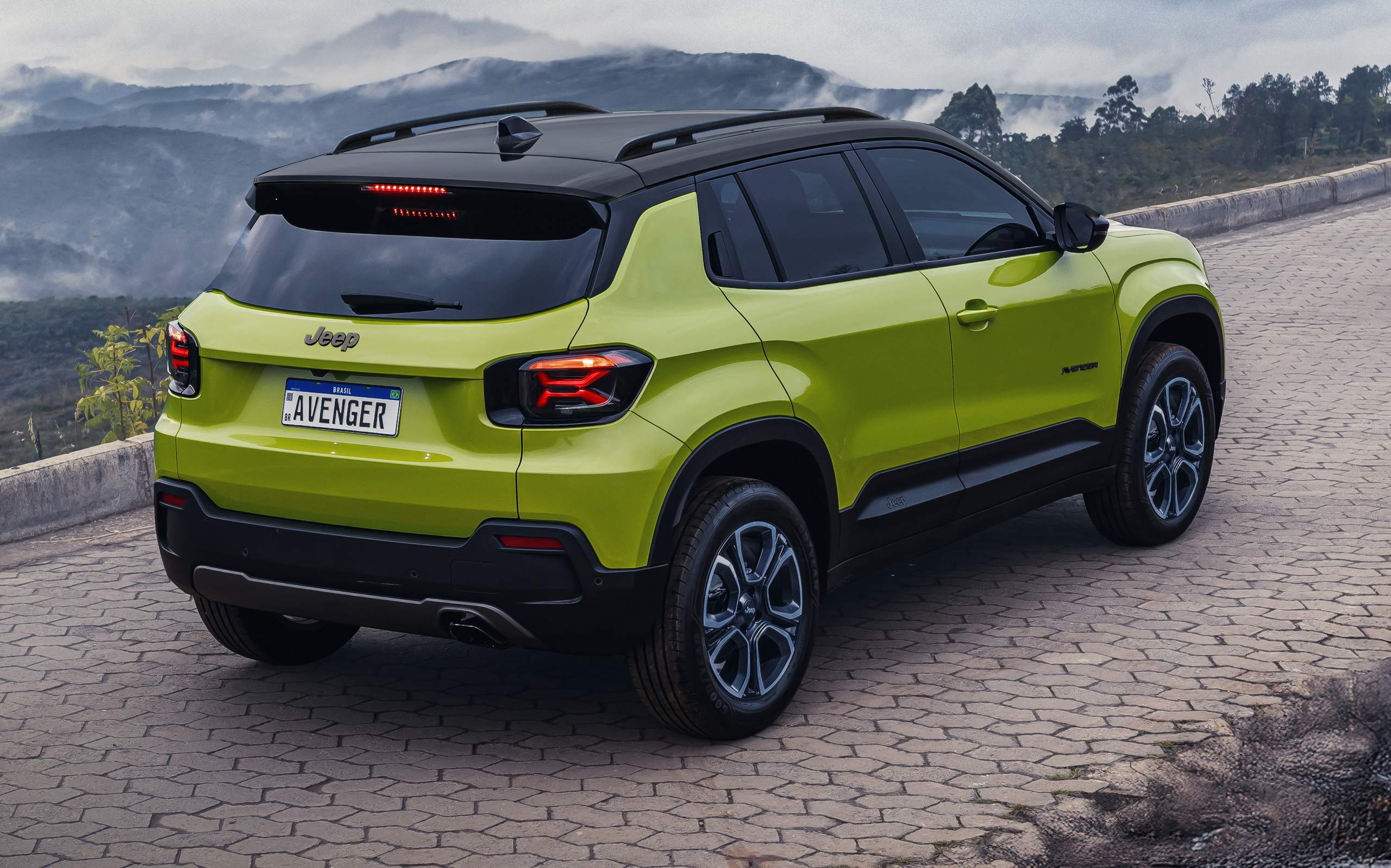 Jeep Avenger 2026 Ganha linha de montagem no Brasil e impulsiona indústria fluminense Porto Real Rio de Janeiro