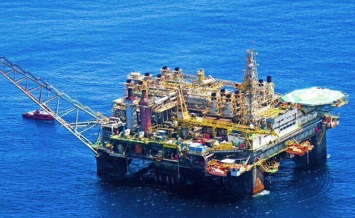 Petrobras anuncia leilão online de plataformas P-26 e P-19