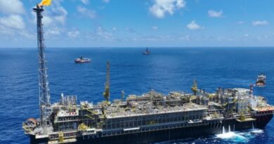 Produção de petróleo e gás bate recorde histórico em 2025