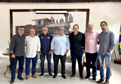 Gabinete itinerante percotre o Medio Paraiba e reforça diálogo da Secretariade Agricultura com os municípios