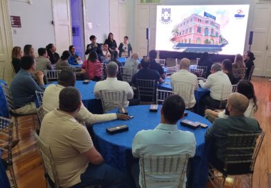 Evento em Macaé reúne empresas para discutir qualificação no setor de óleo e gás