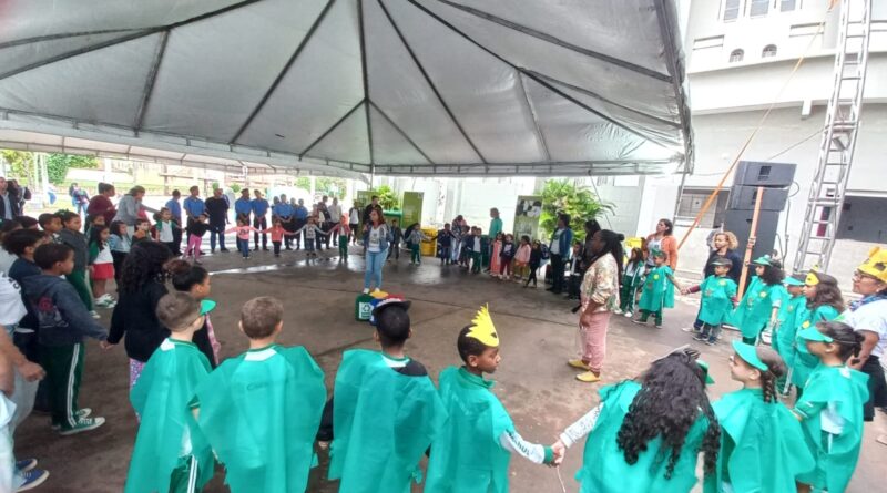 Carapebus promove IV Feira de Educação Ambiental com foco na preservação dos recursos hídricos