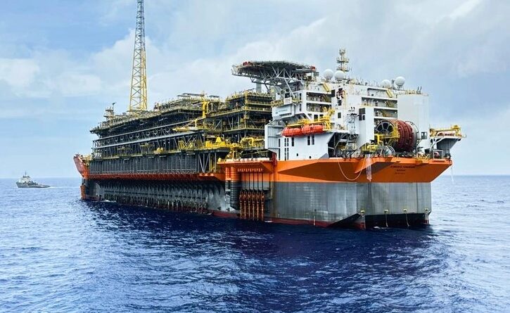 Brasil bate recorde histórico na produção de petróleo e gás natural em abril