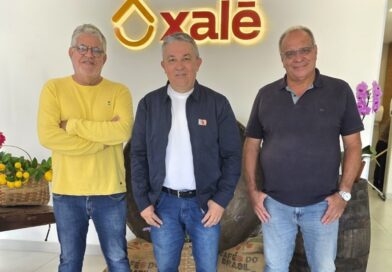 Feira do Produtor Rural do Vale do Café recebe Nico Rezende no Posto Xalé, em Barra do Piraí