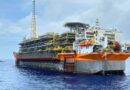 Com petróleo a US$ 90, setor de E&P pode gerar excedente de caixa de US$ 495 bilhões em 2026