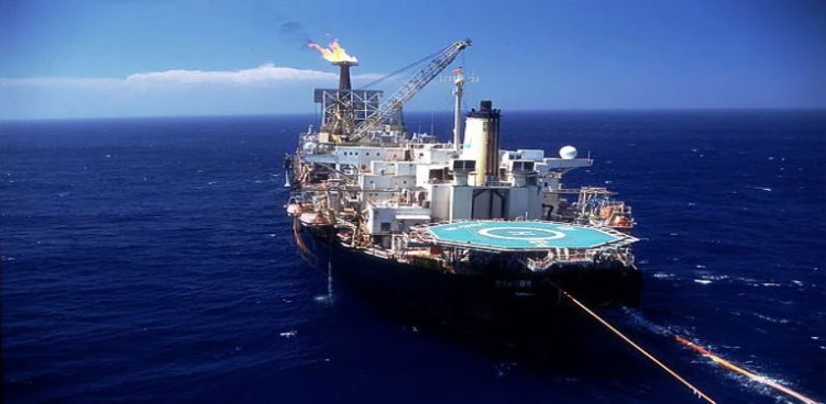 Petrobras mantém prazo de julho para propostas da plataforma de Albacora