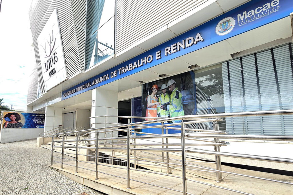 Foto da fachada da Secretaria Municipal de Trabalho e Renda de Macaé