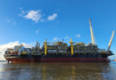 Petrobras avalia transformar antiga plataforma P-47 em armazém flutuante na Ásia